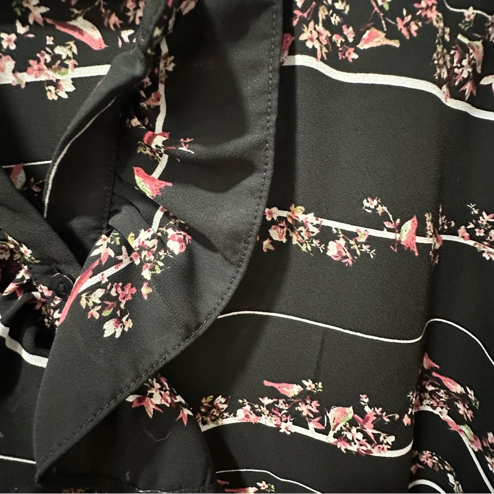 Worthington Ruffled Button Down Blouse - Picture 6 of 7